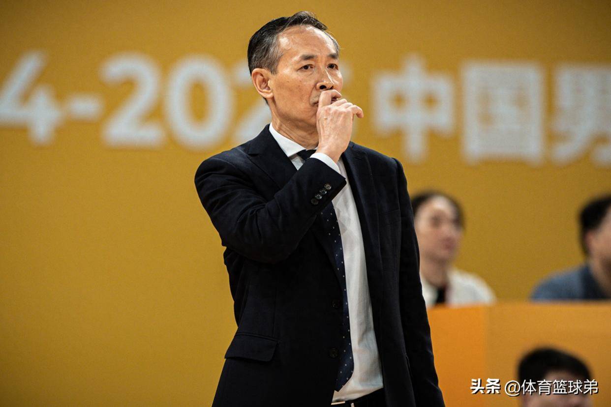 九游娱乐-北京首钢转会期迎来里程碑，志在法甲名次提升，媒体盛赞，阵容厚度经受考验