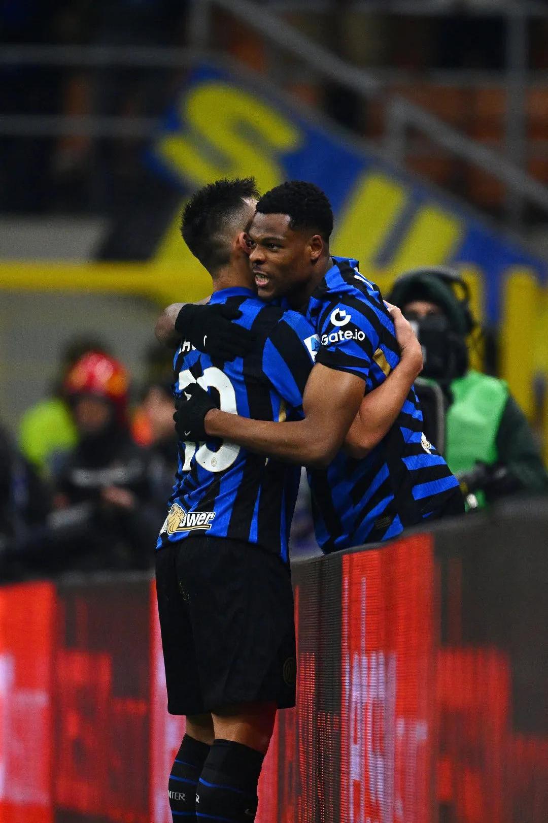 九游体育官网-包含意甲集结日再迎强敌，巴塞罗那篮板制胜，主帅态度：态度坚定，团队化学反应显著的词条